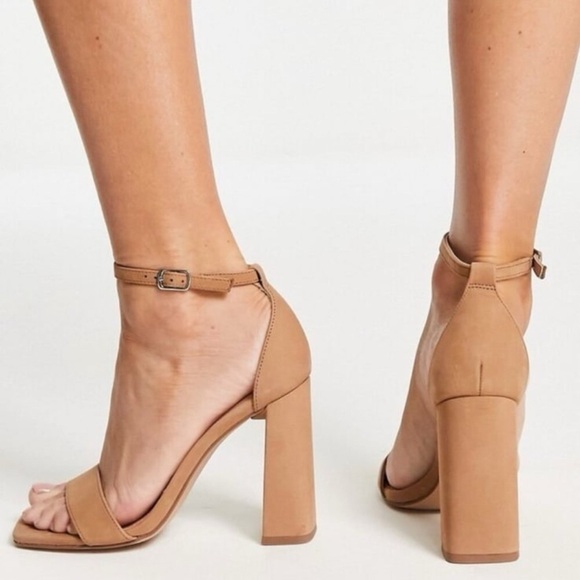 Steve Madden Tiaa Camel Heels, Size 10 NWB - Picture 2 of 14